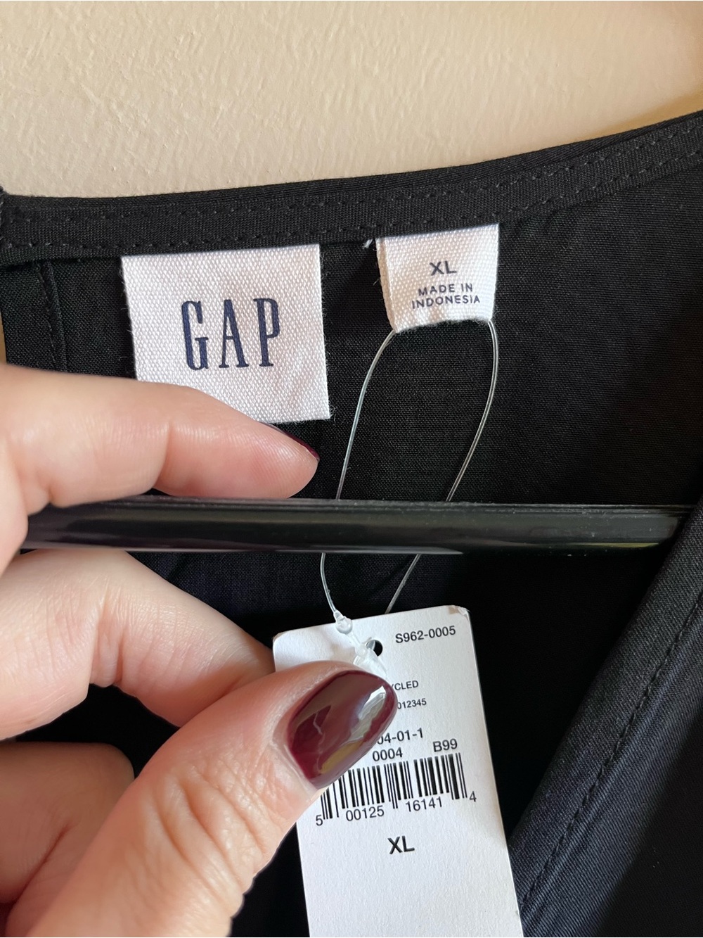 Gap Sleeveless V-Neck Wide Leg Black Jumpsuit - Picture 7 of 11